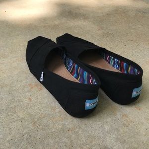 Toms shoes size 8.5